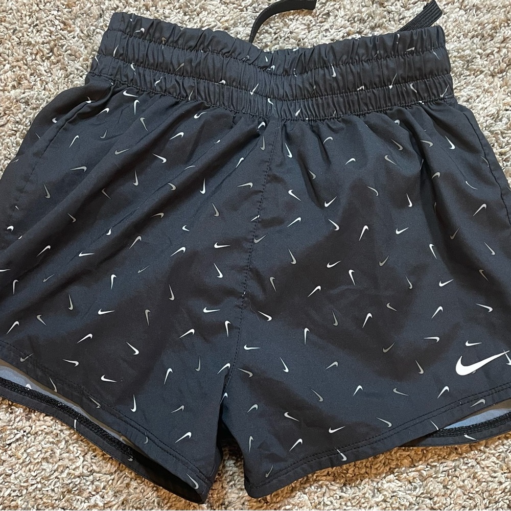Nike Black Dri-fit Athletic Shorts Girl’s Small Running